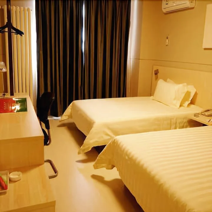 Инкоу: Jinjiang Inn Yingkou Bayuquan Century Square
