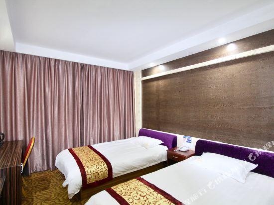 Цзясинь: Xinlingyue Hostel