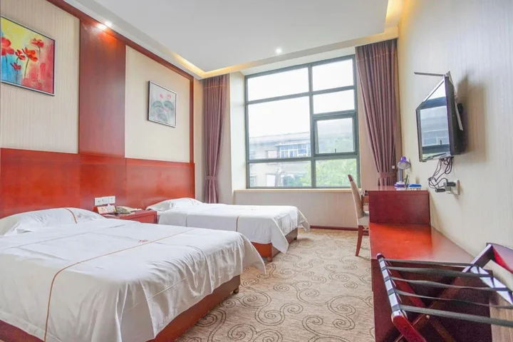 Ичан: Huaxing Hotel