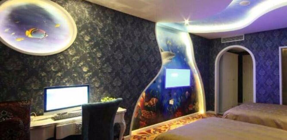 Дунъян: Baiyun Romance Hotel Dongyang