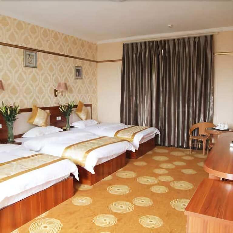 Куньмин: Kunming Hua Tian Hotel