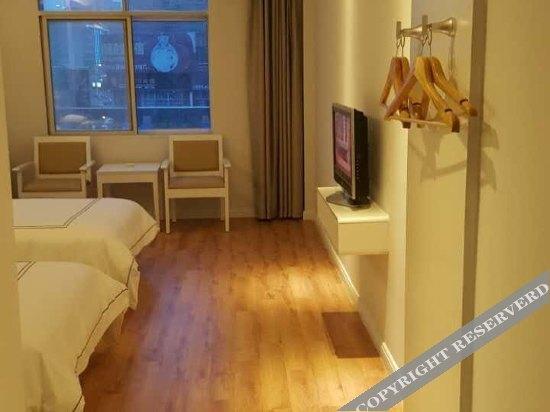 Йиян: Today Inns Yiyang Yuanjiang Jucheng Ave