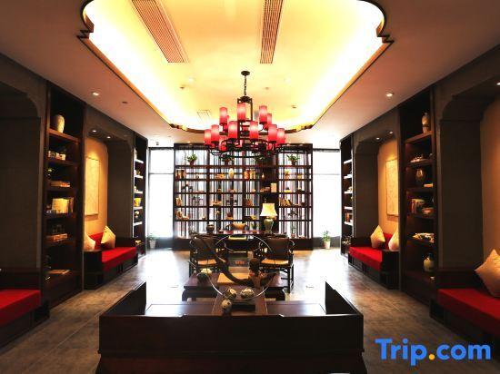 Яньчэн: Book Impression Hotel