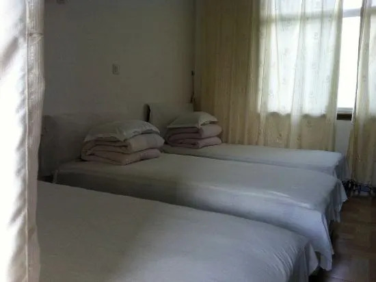 Хуаншань: Yishan Bangshui Quanyuguan Farmhouse