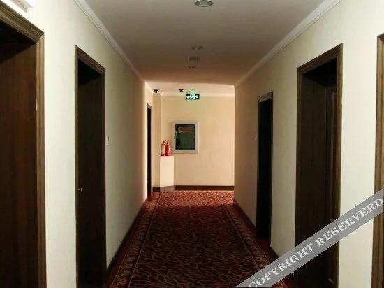 Ляньюньган: Yayue Hotel