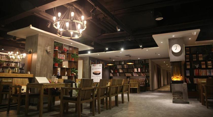 Яньань: James Joyce Coffetel YanAn Baota