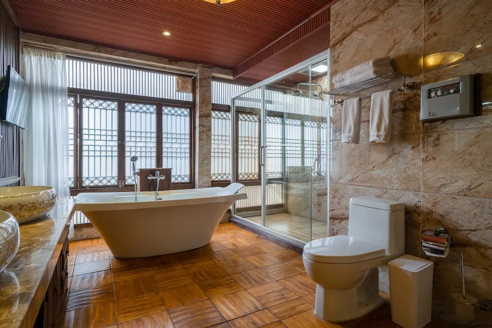 Лицзян: In The Clouds Boutique Inn