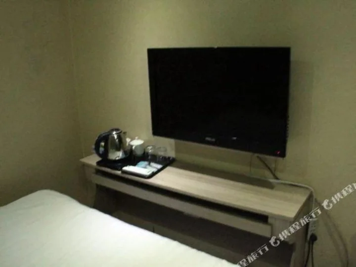 Харбин: Xilong Hotel (Harbin Central Avenue Children's Hospital)