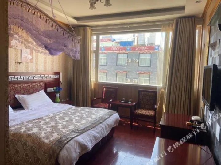Шангри-Ла: Yongqing Business Hotel