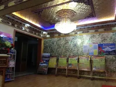 Шангри-Ла: Yongqing Business Hotel