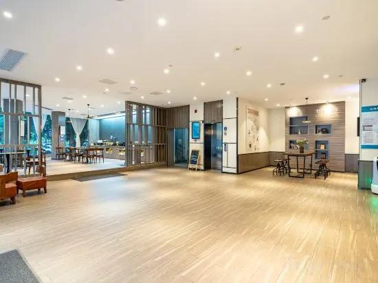Наньнин: HanTing Hotel (Nanning Guangxi University)