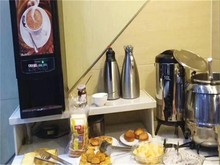 Циньхуандао: Starway Hotel Heping Avenue