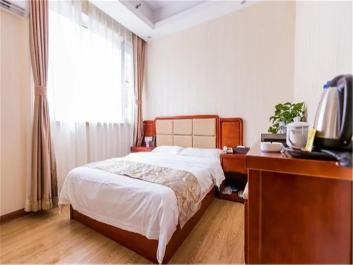 Циньхуандао: Starway Hotel Heping Avenue