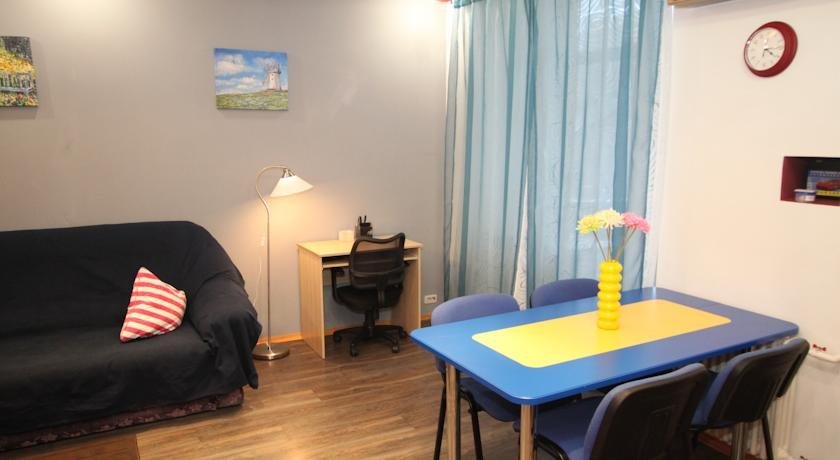Москва: Tvst Apartment Smolenskaya