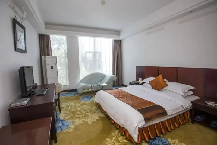 Пинсян: Number One Metropolitan Garden Hotel