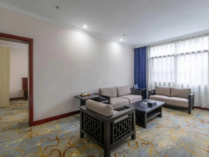 Пинсян: Number One Metropolitan Garden Hotel