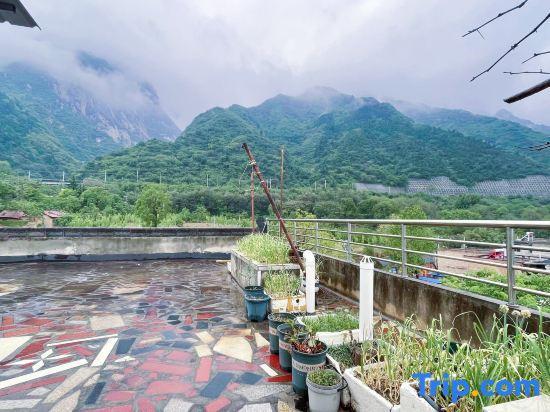 Вэйнань: Youjia Inn