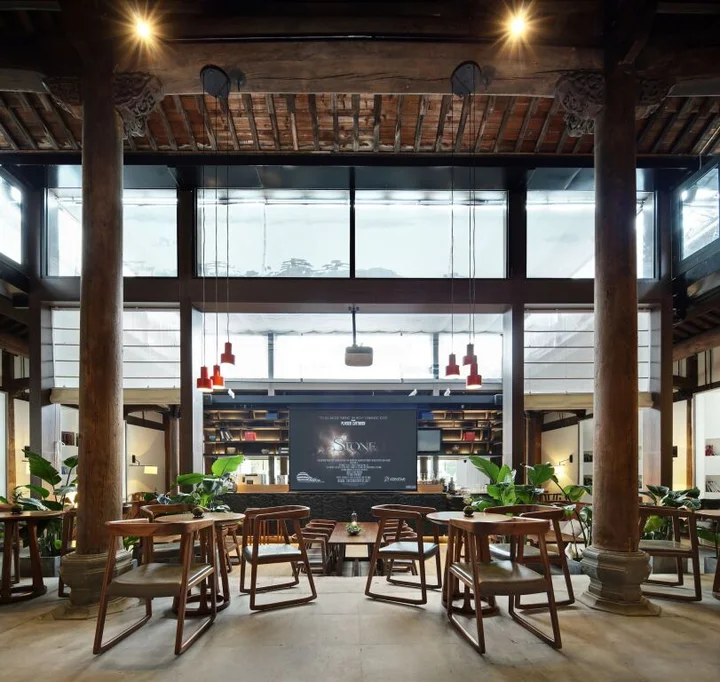 Хуаншань: Huangshan POISE Hotel