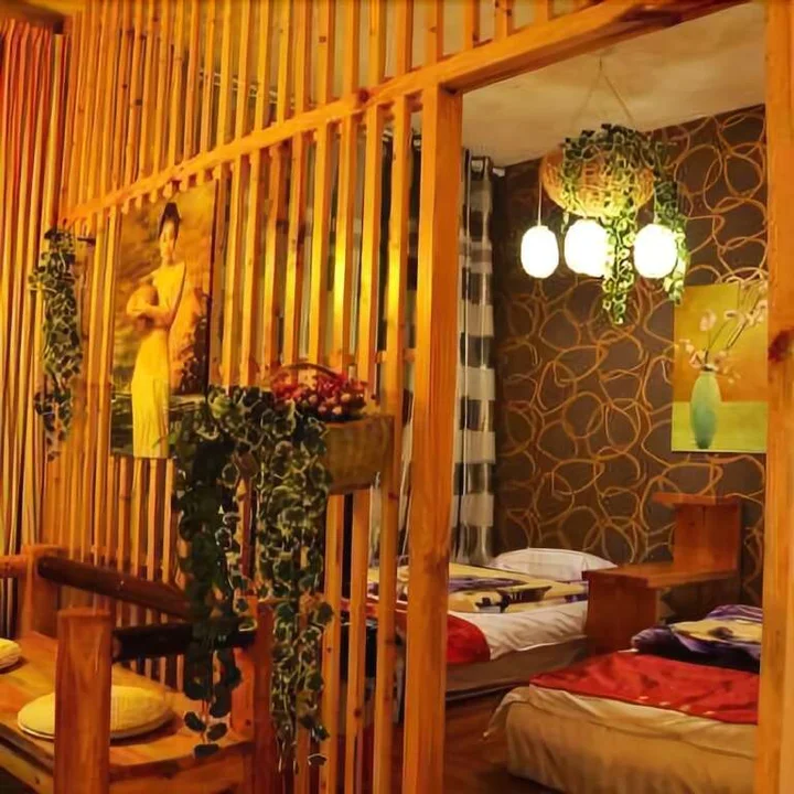 Чжаотун: Kuanzhai Xiangzi Holiday Hotel