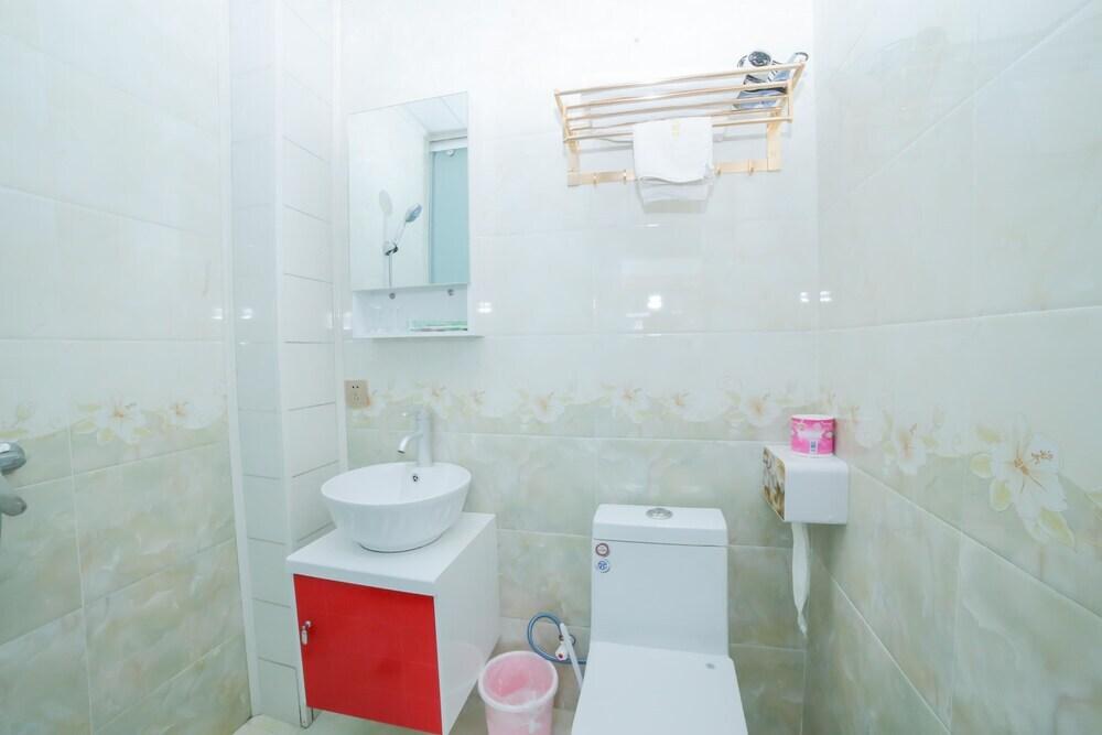 Сяньян: Xi'an Aiweixin Theme Hotel