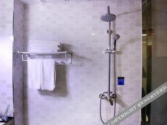 Шэньян: Yashi Hotel (Shenyang Sanhao Street)