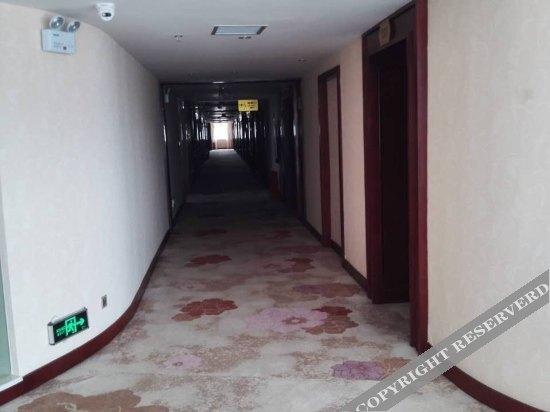 Цюйцзин: Yunzhuyuan Hotel