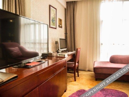 Цюйцзин: Yunzhuyuan Hotel