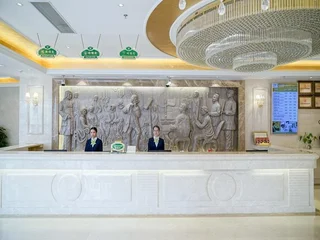 Наньнин: Vienna 3 Best Hotel Nanning Station