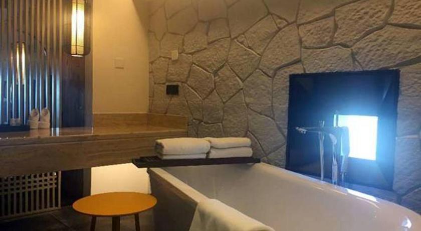 Урумчи: Urumqi Soluxe Hotel