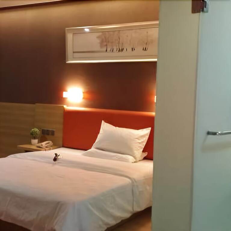 Лоян: Comfort Hotel