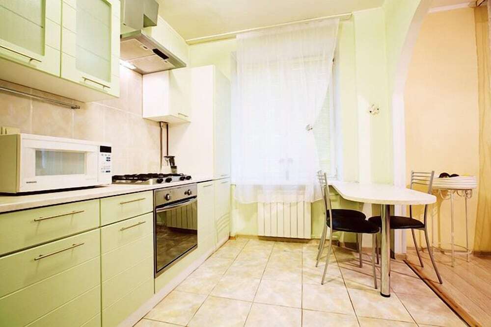 Москва: Улучшенные апартаменты «ApartLux Смоленская»