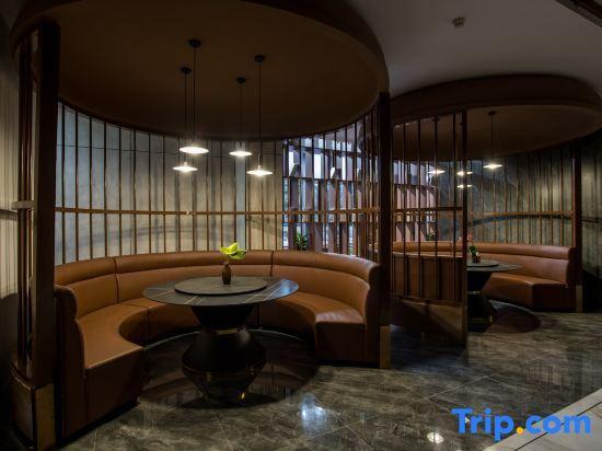 Линьи: Yuyuan Hotel