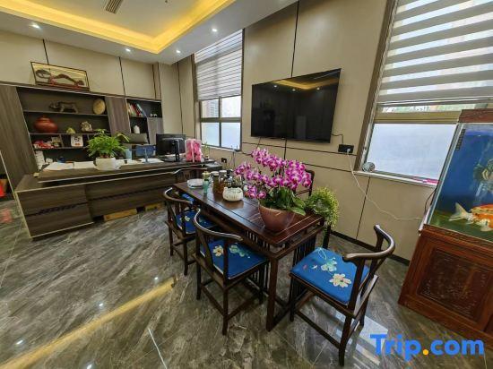 Линьи: Yuyuan Hotel