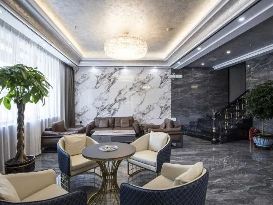 Хэйхэ: Heilongchen Business Hotel (Heihe Railway Station)