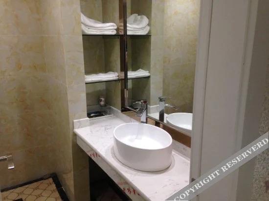Шангри-Ла: Yixin Business Hotel