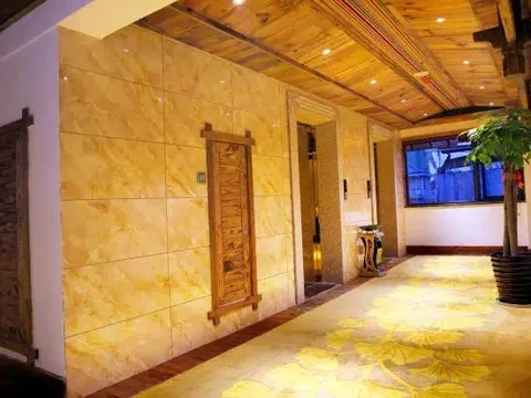 Чжанцзяцзе: Tianmen Mountain Yuyuan Theme Hotel
