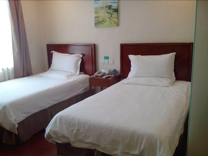 Тяньцзинь: GreenTree Inn Tianjin Jintang Road