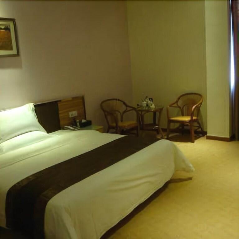 Джиангме: Jiangmen Xinhui Yuegang Hotel