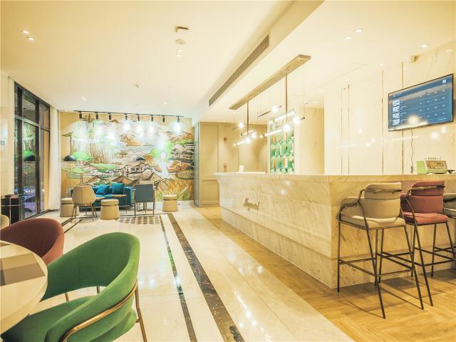Хуаншань: Yunju Hotel (South Gate of Mount Huang Scenic Area)
