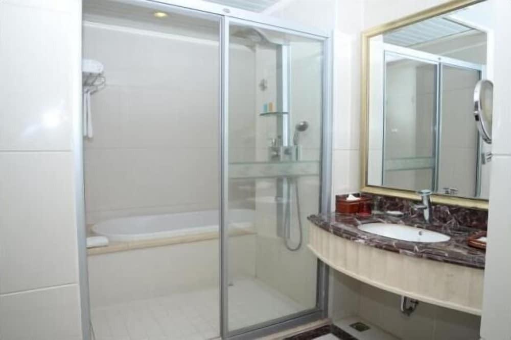 Джиангме: Wuyi Country Garden Phoenix Hotel