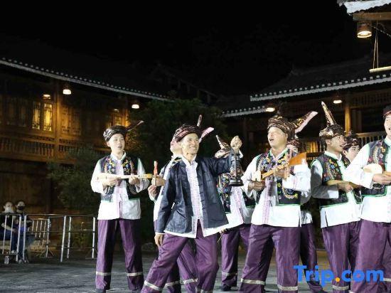 Чжаосин: Liping Zhaoxing Story Hotel