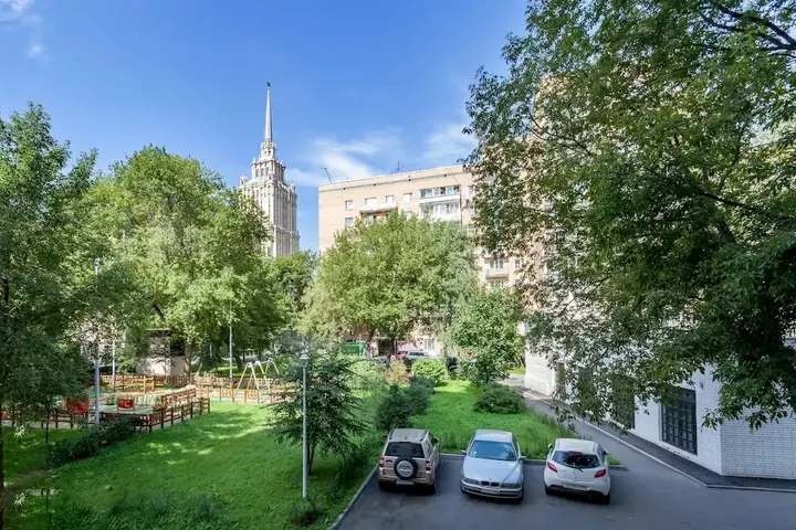 Москва: ApartLux на наб. Шевченко