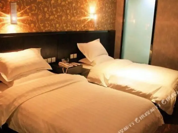 Урумчи: Hongxing Times Hotel (Xinjiang Normal University Wenguang Campus)