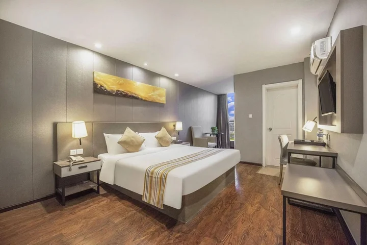Neijiang: Homeinn Pebble Hotel (Neijiang Wanda Plaza)