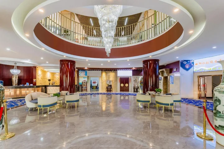 Ордос: Joyland Grand Hotel
