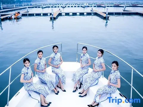 Шаоксинг: Caoejiang Yacht Resort Hotel