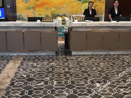 Куйтун: Jin Ze Hong Fu Quan Hotel