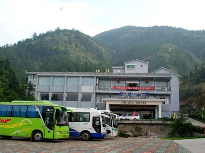 Шанграо: Jin Xiu Hotel