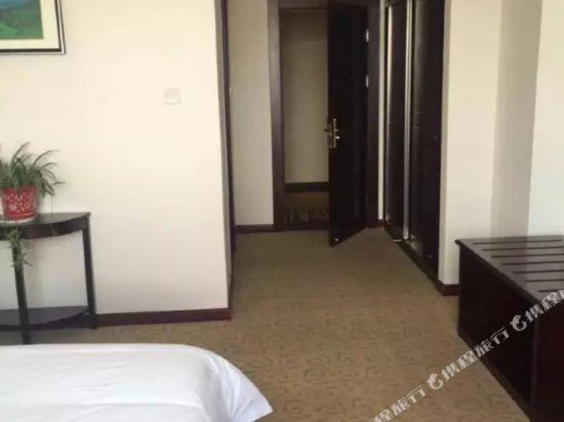 Хами: Cheyou Hotel