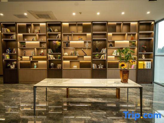 Гуйлинь: Rundong Hotel (Guilin Gaoxin Wanda)